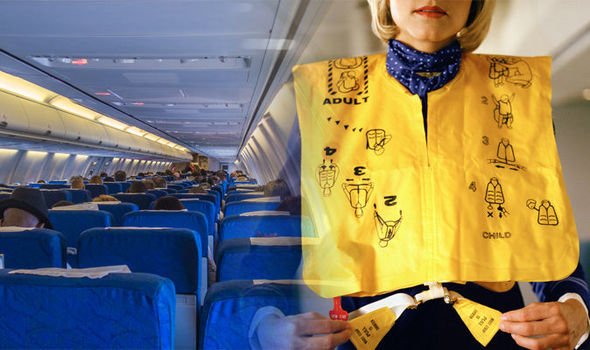 Quản lý công cụ cứu hộ trên máy bay với thiết bị RFID